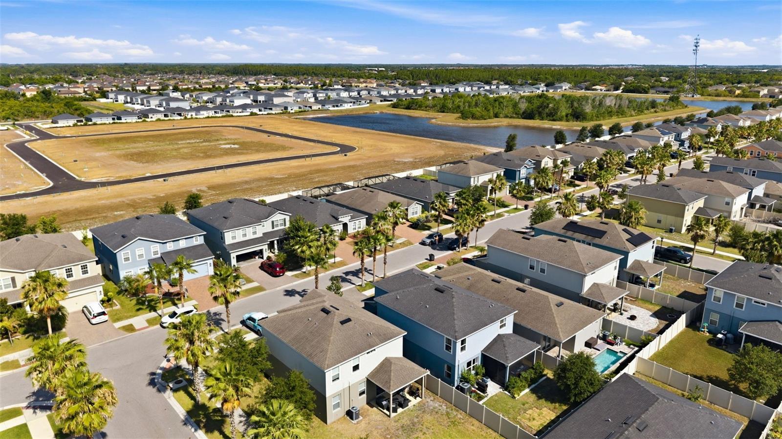 LUCAYA LAKE CLUB PH 4C - Residential