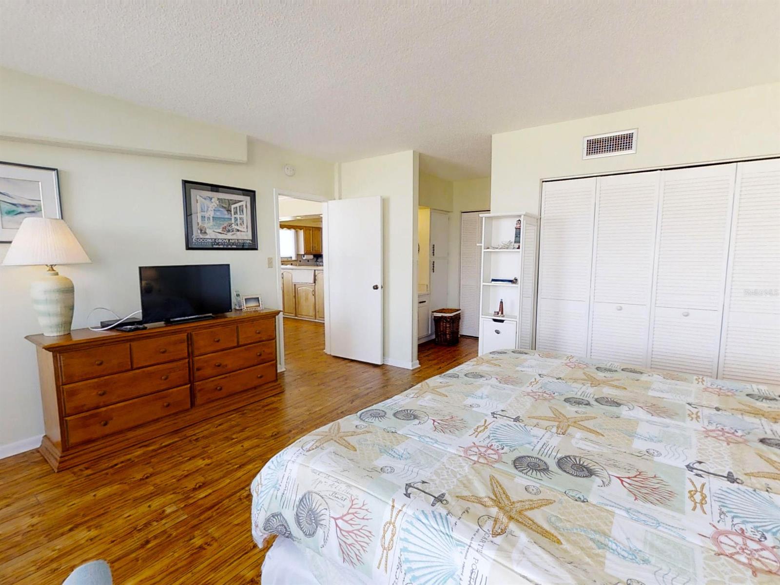 Golden Arms - Residential