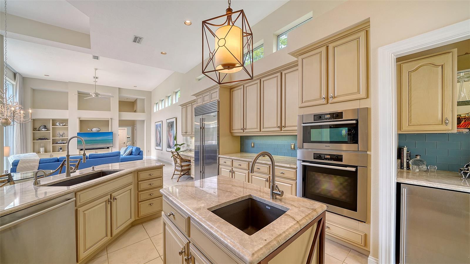 QUEENS HARBOUR - Residential