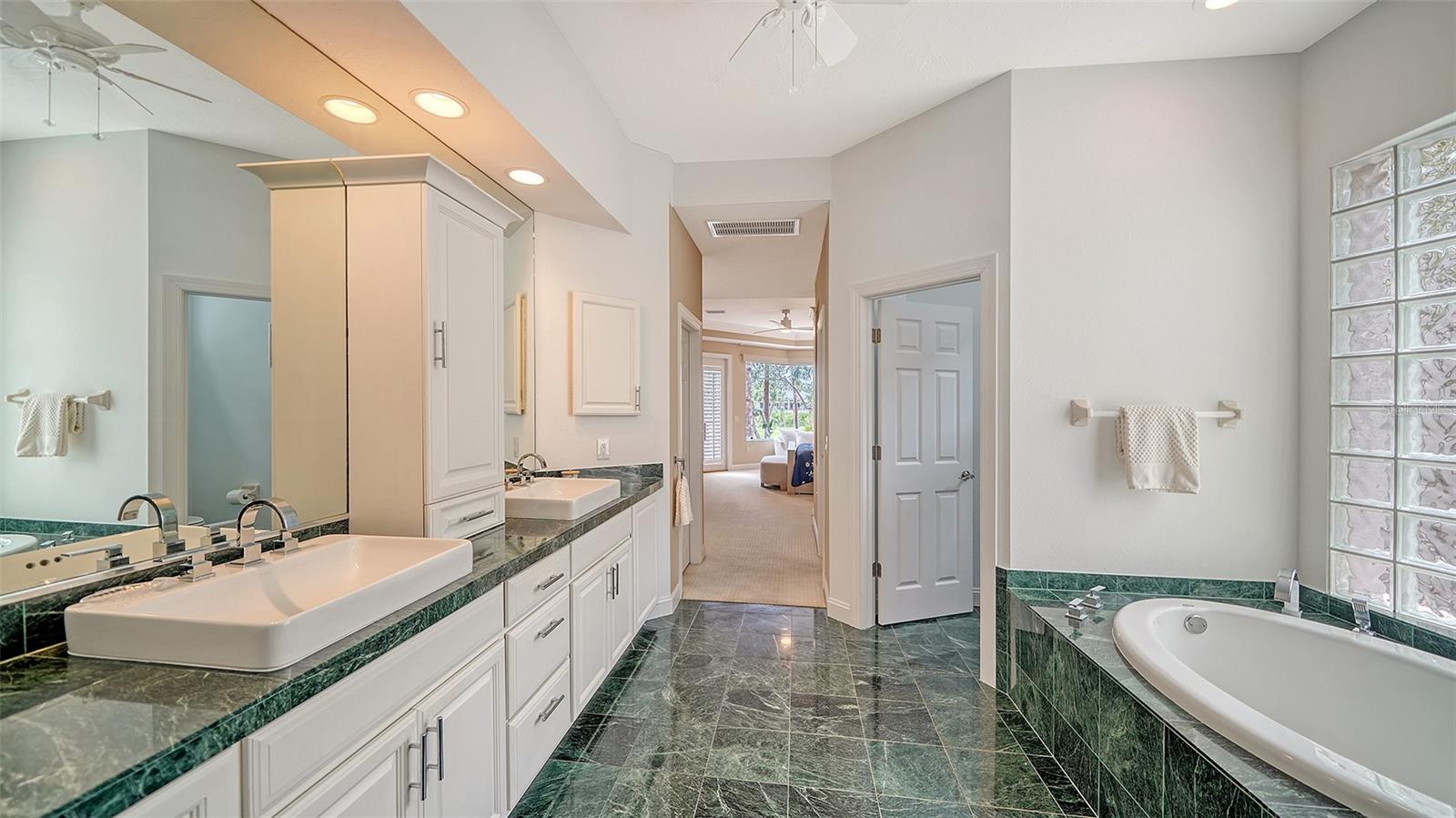 QUEENS HARBOUR - Residential