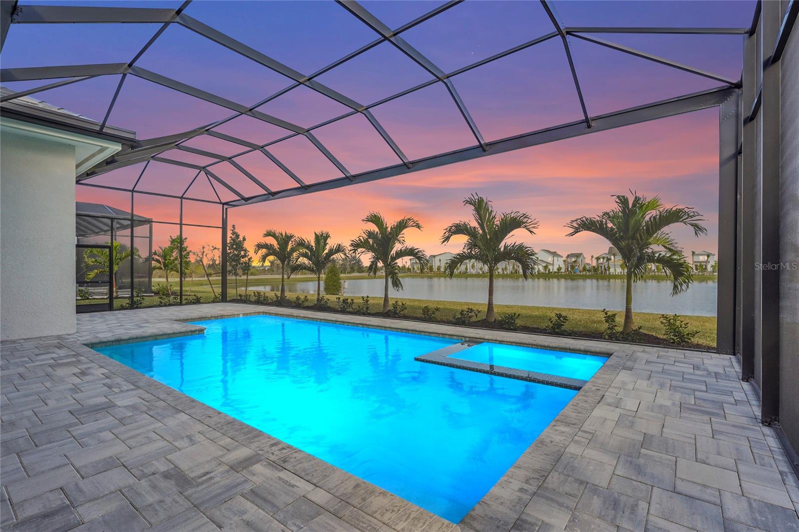 8328 SEA GLASS COURT