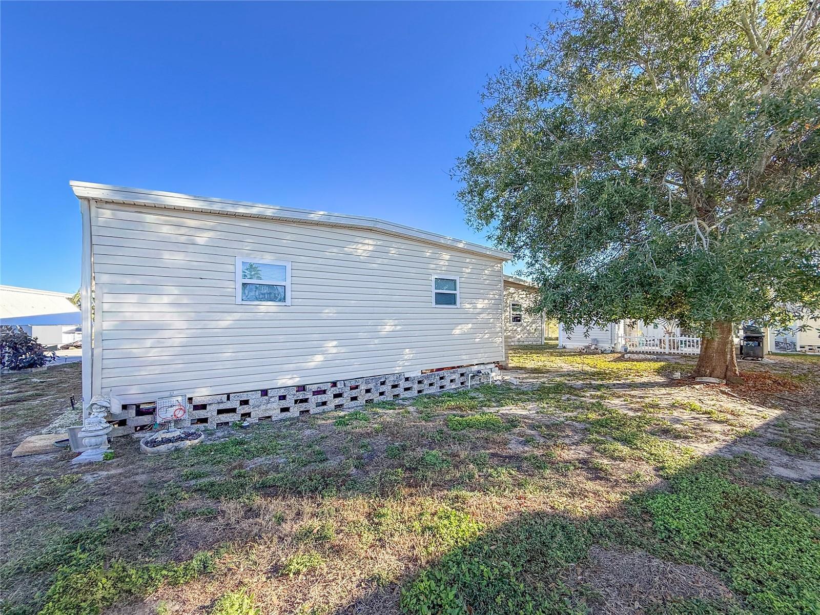 HARBOR LIGHTS MOBILE HOME PARK - Residential