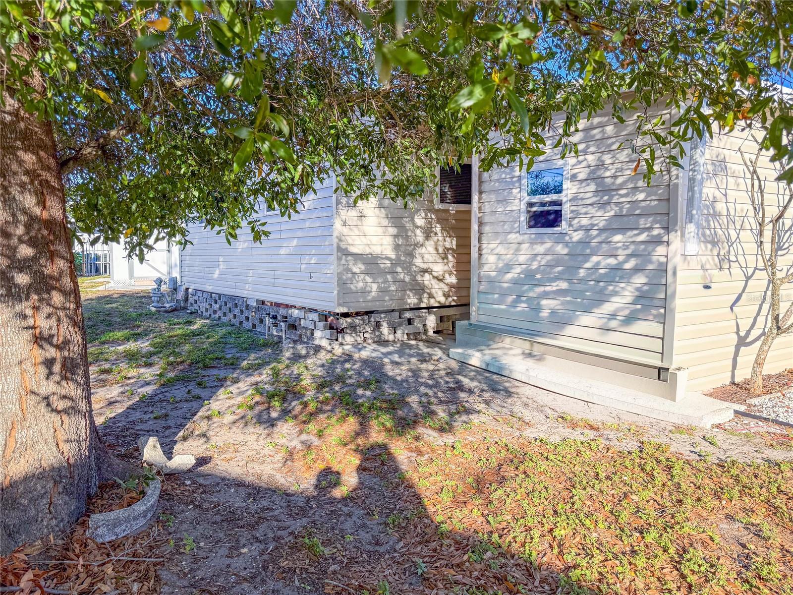 HARBOR LIGHTS MOBILE HOME PARK - Residential