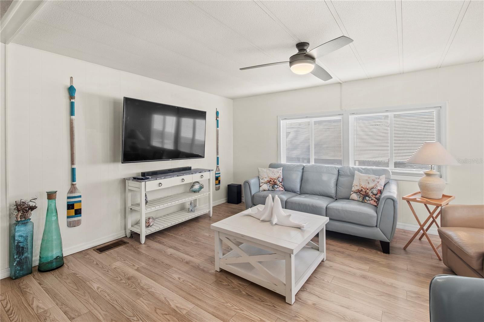 HARBOR LIGHTS MOBILE HOME PARK - Residential