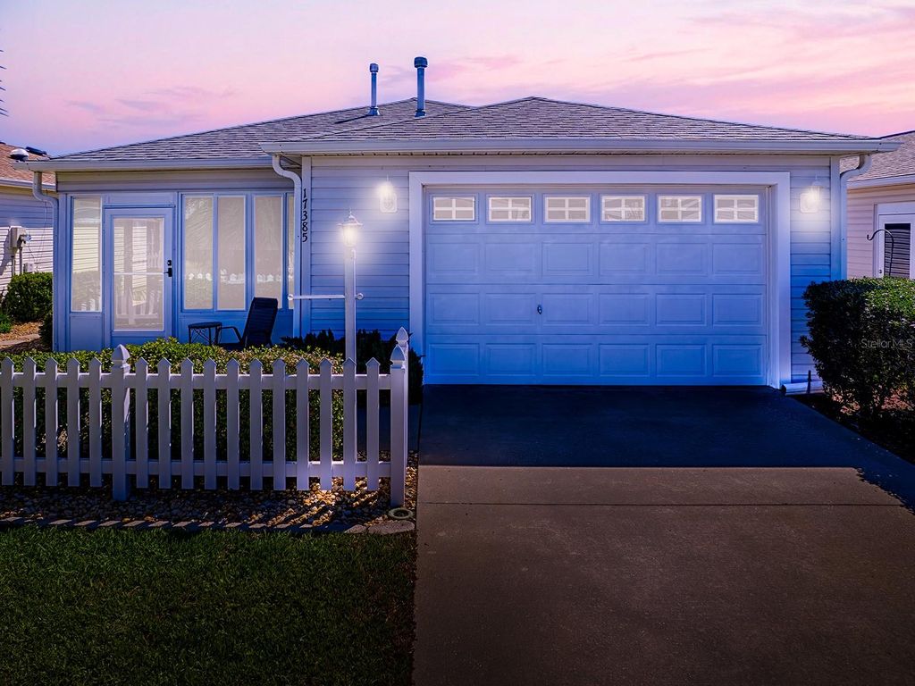 Photo of 17385 SE 78th Draughton Court, The Villages, FL 32162 (MLS # G5109751)