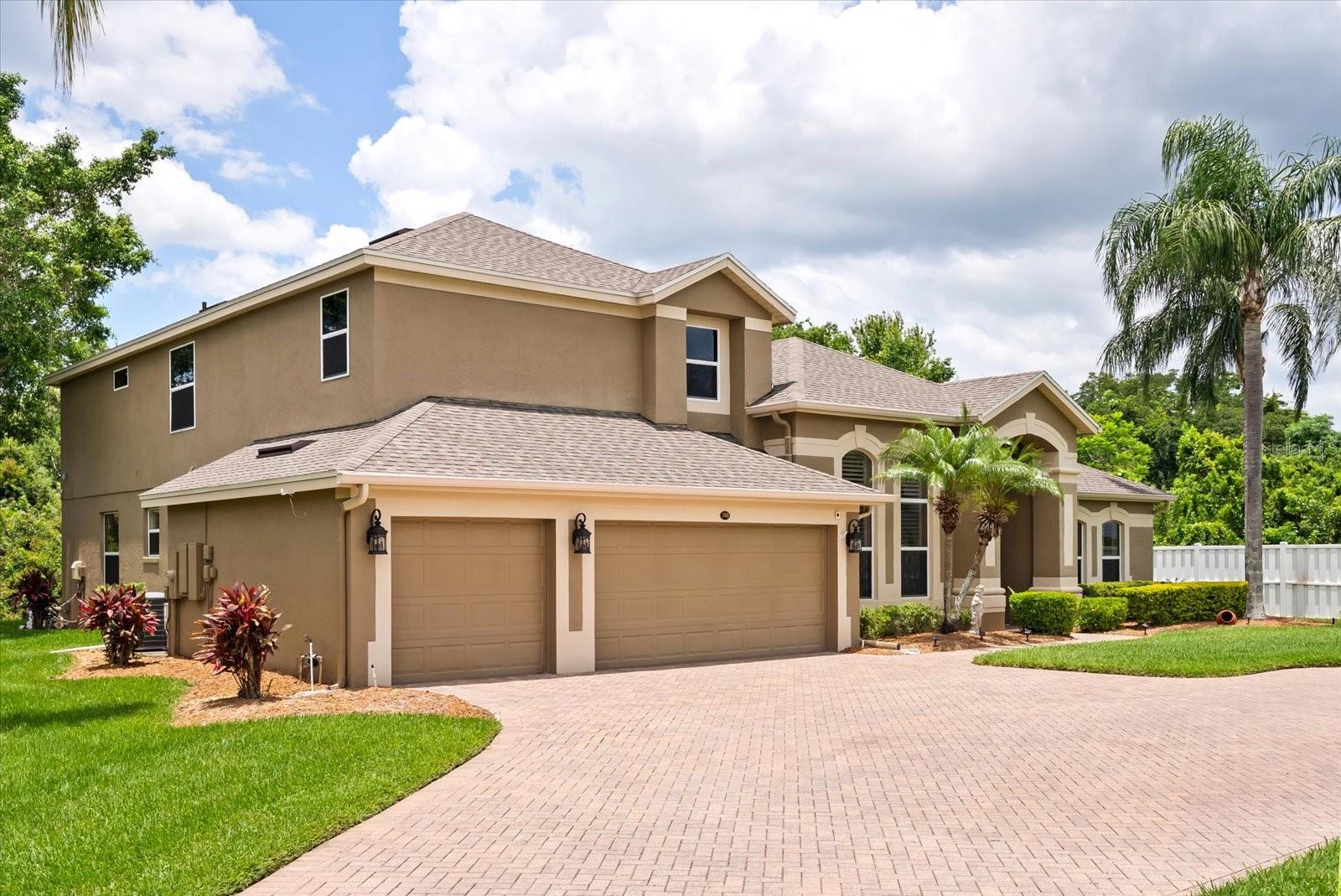 748 DUFF DRIVE