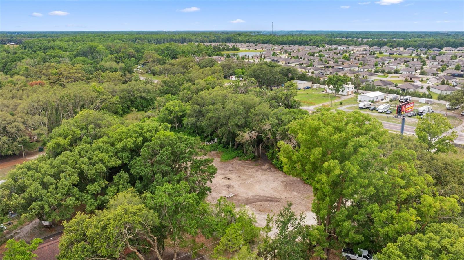 ARDMORE GARDENS - Land