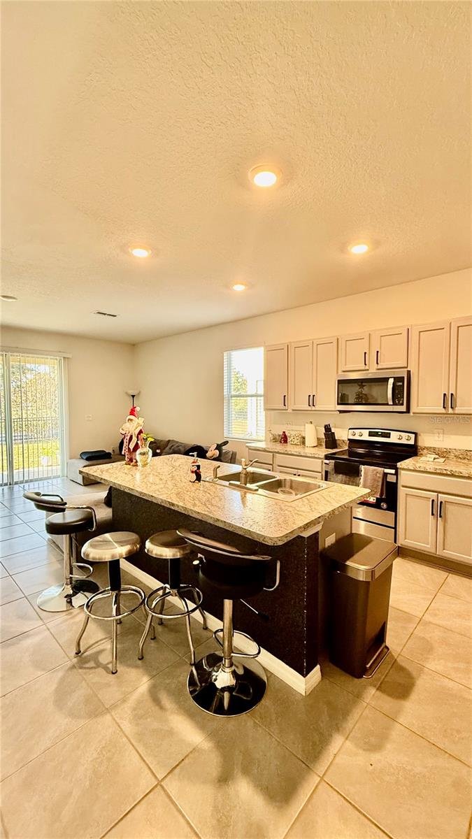 FELTRIM RESERVE - Residential Lease