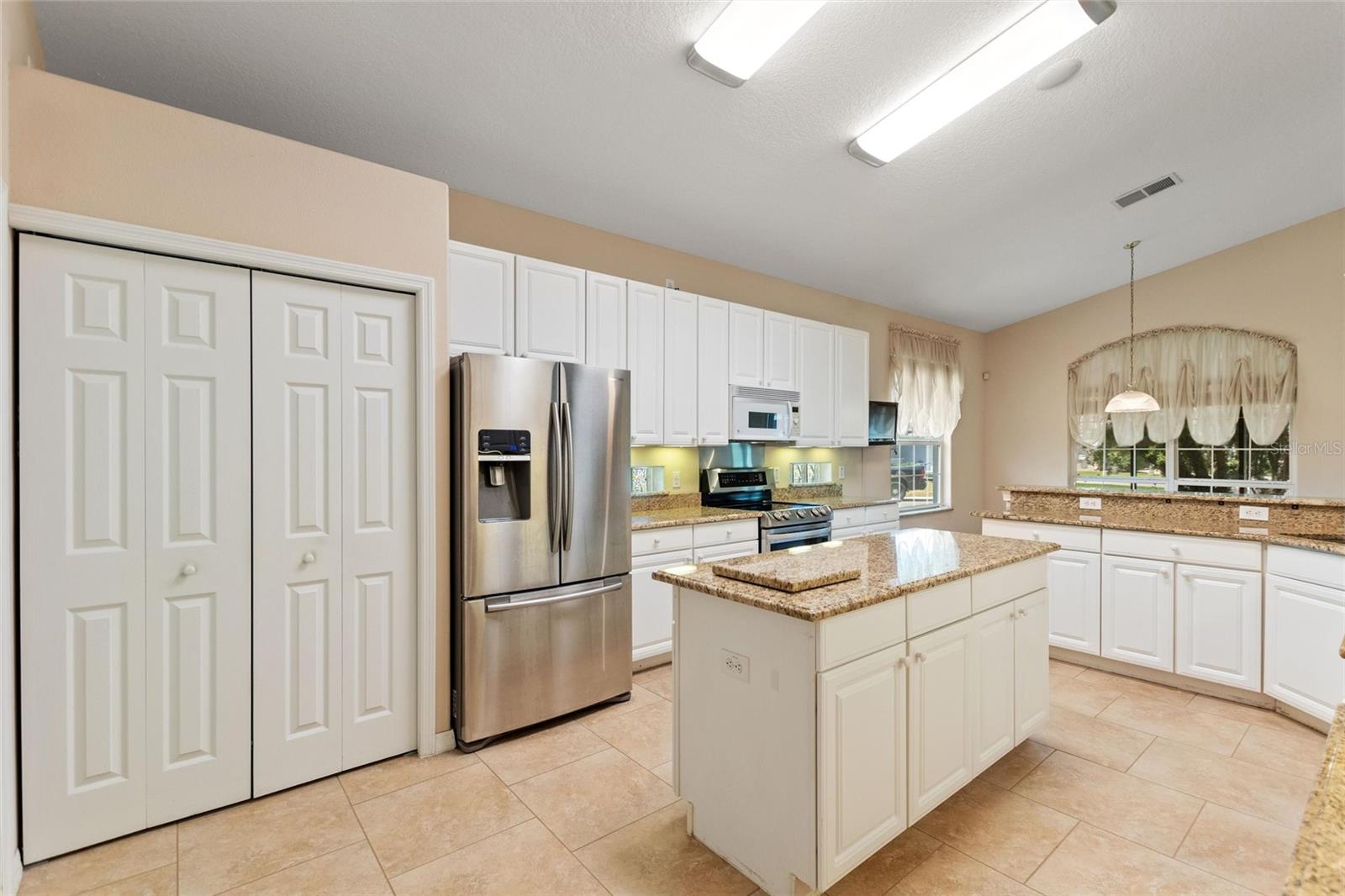 455 ASHTON DR