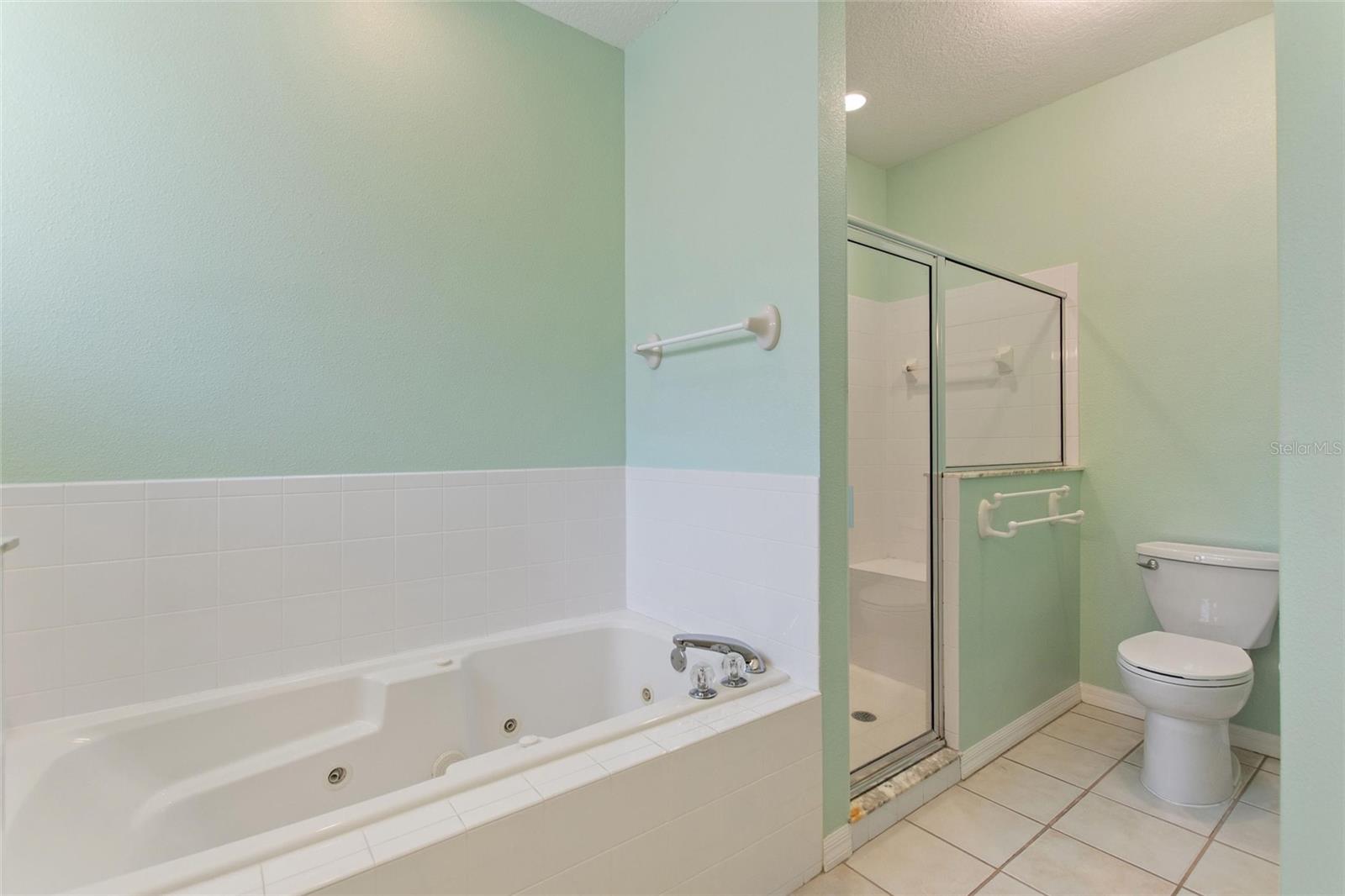 RIDGEWOOD LAKES VILLAGE 04B - Residential