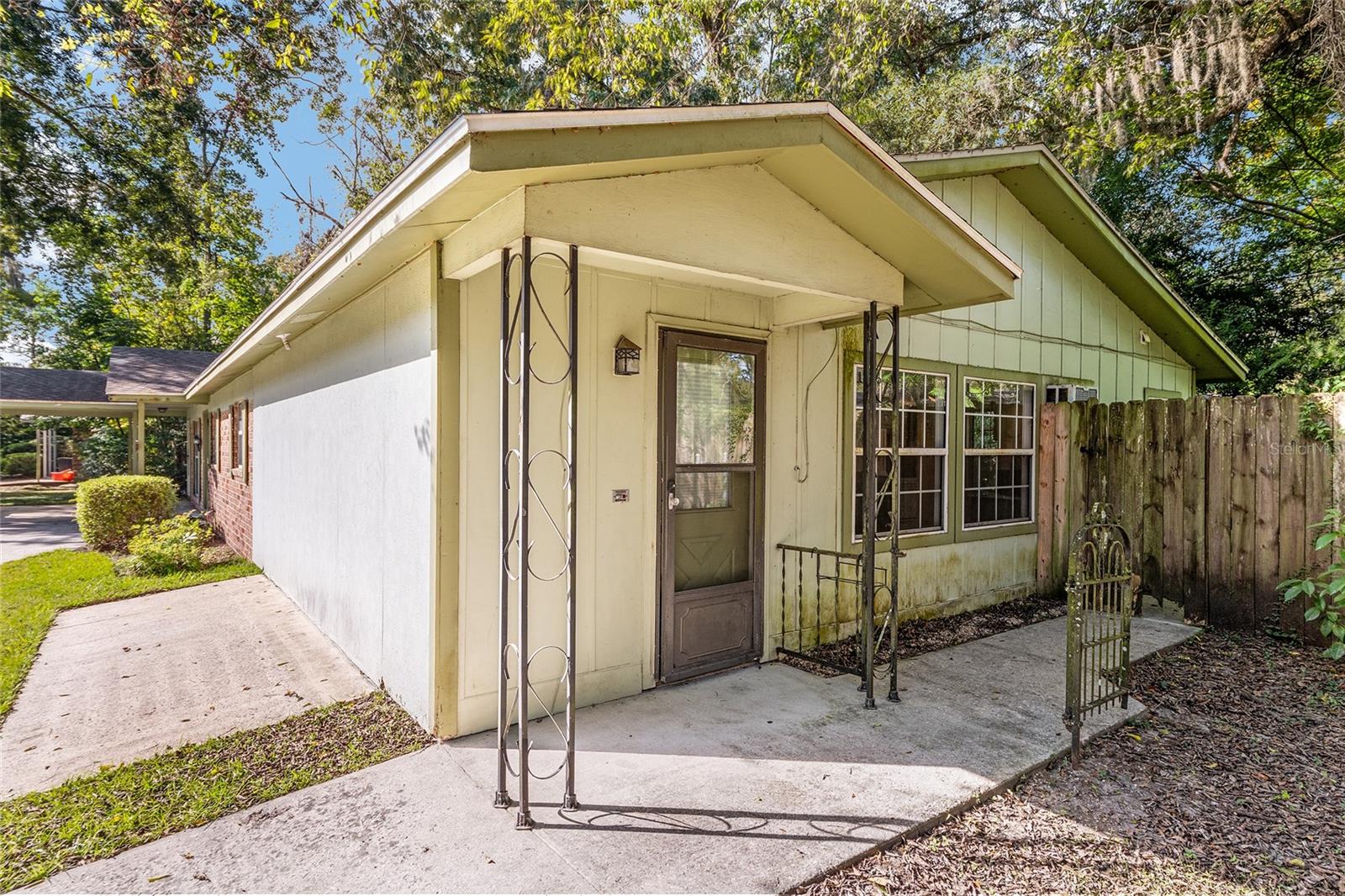 WOODLAND TERRACE - Residential
