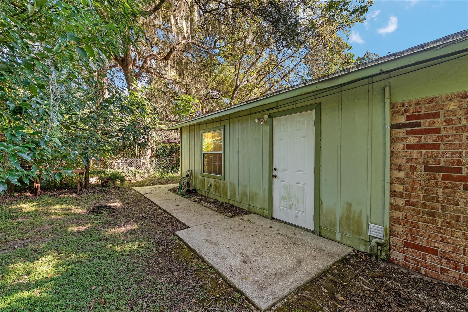 WOODLAND TERRACE - Residential
