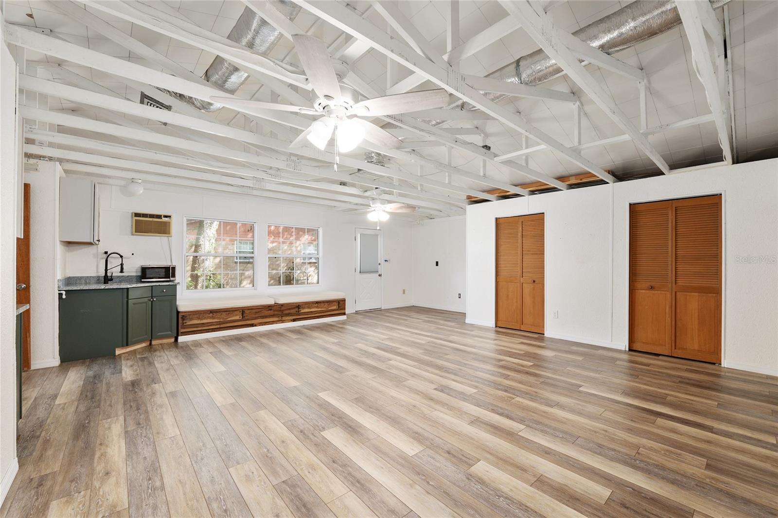 WOODLAND TERRACE - Residential