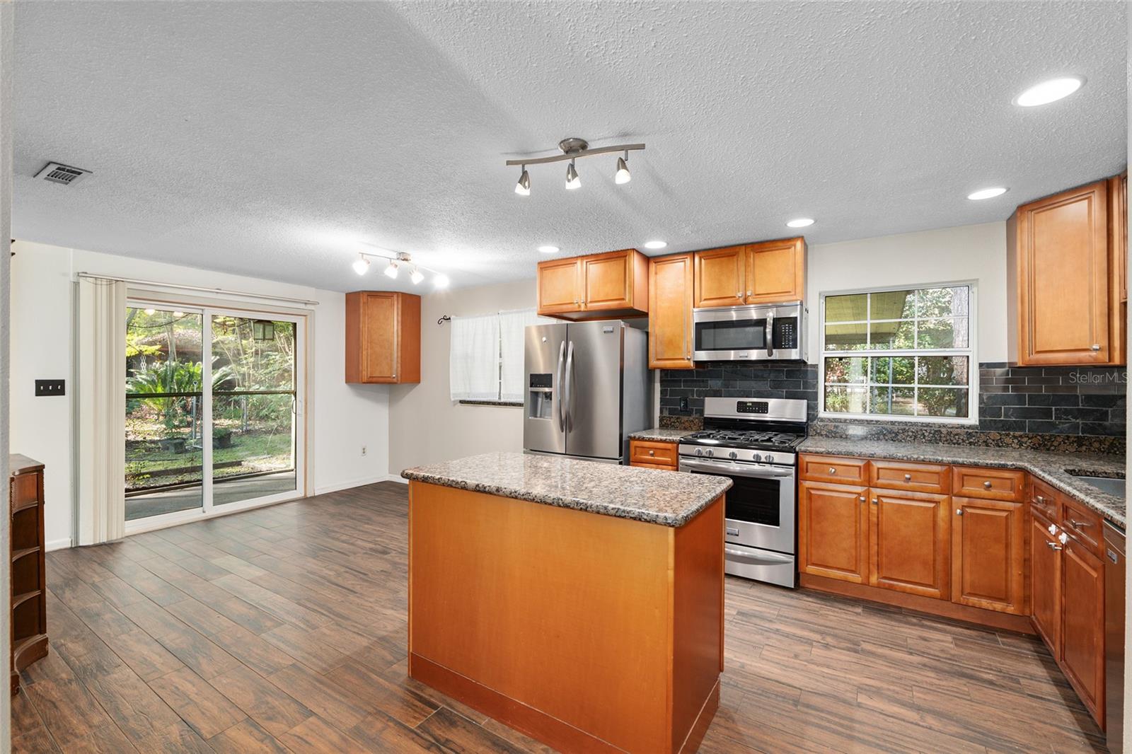 WOODLAND TERRACE - Residential