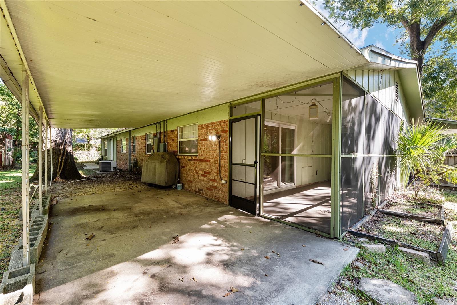 WOODLAND TERRACE - Residential