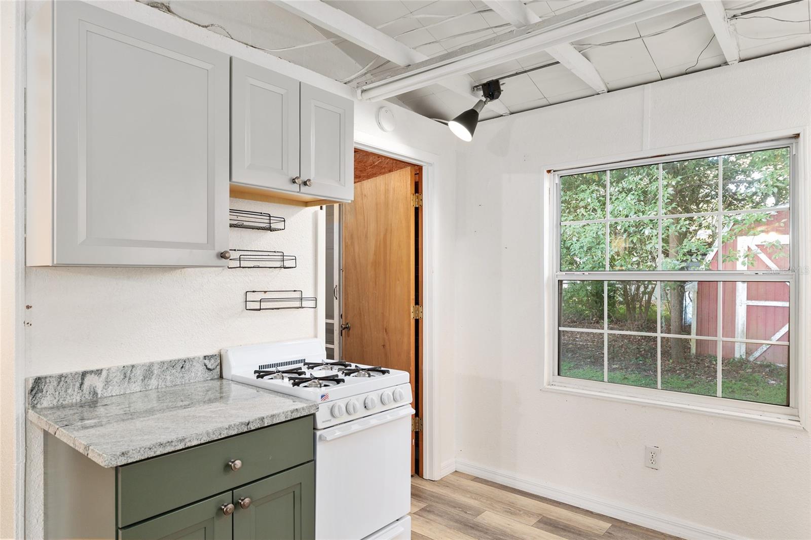 WOODLAND TERRACE - Residential