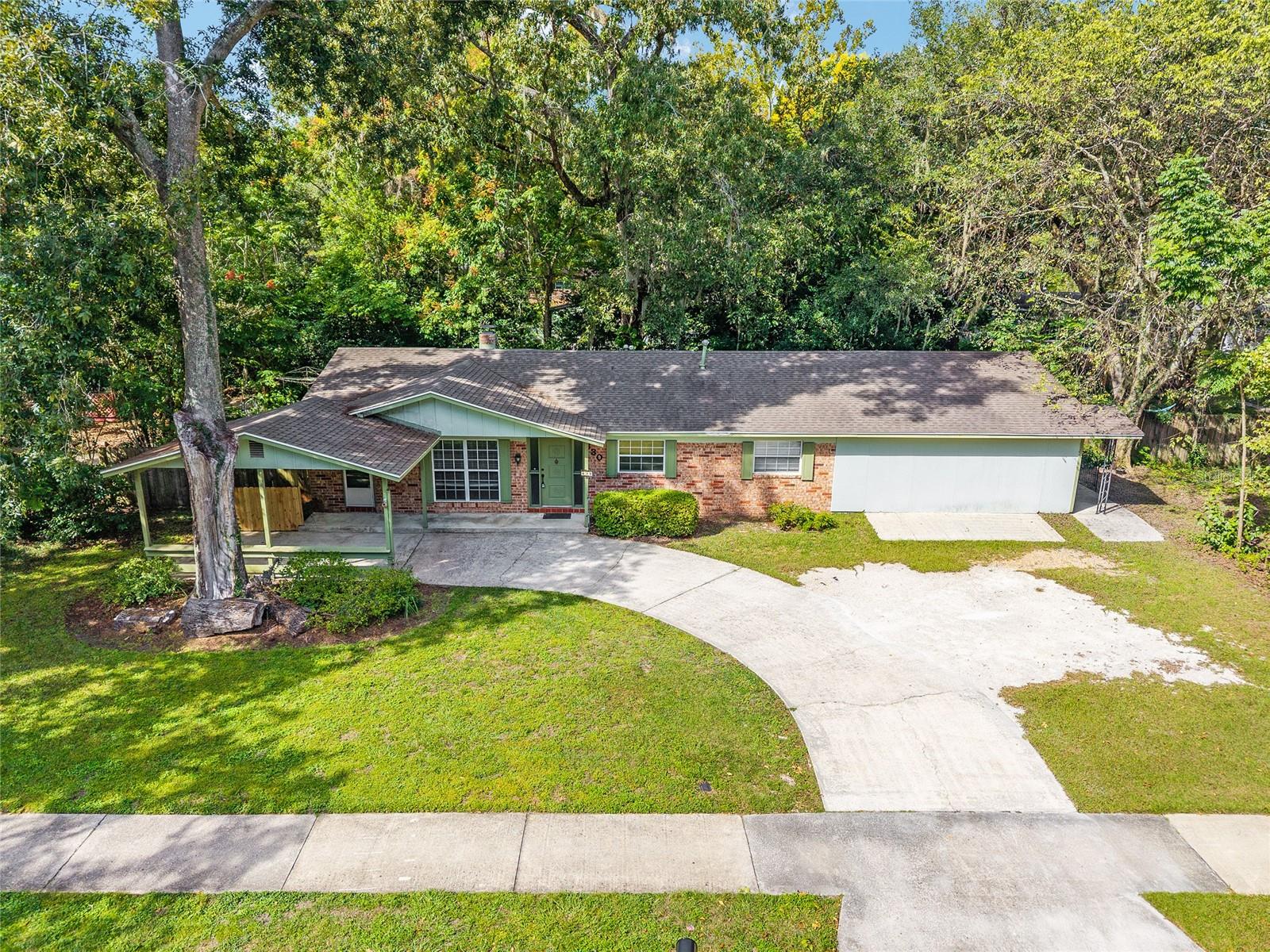 WOODLAND TERRACE - Residential