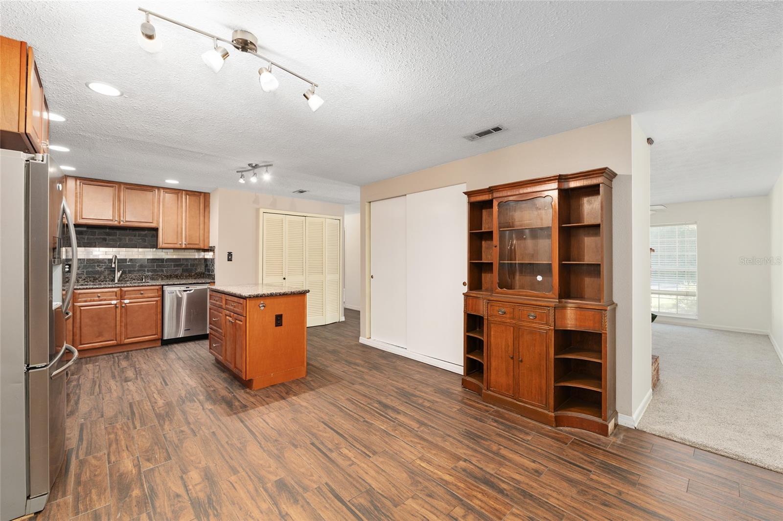 WOODLAND TERRACE - Residential