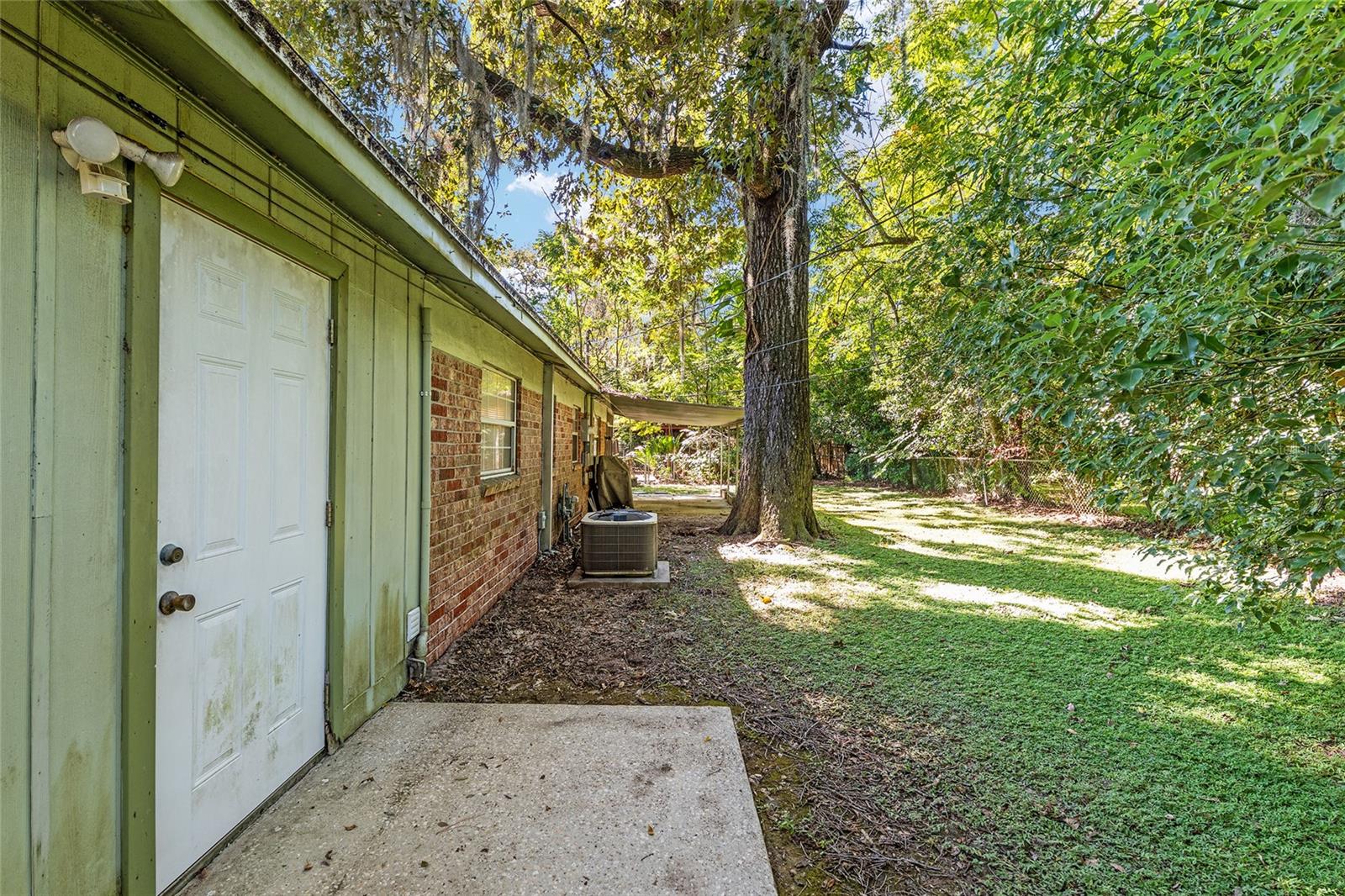 WOODLAND TERRACE - Residential