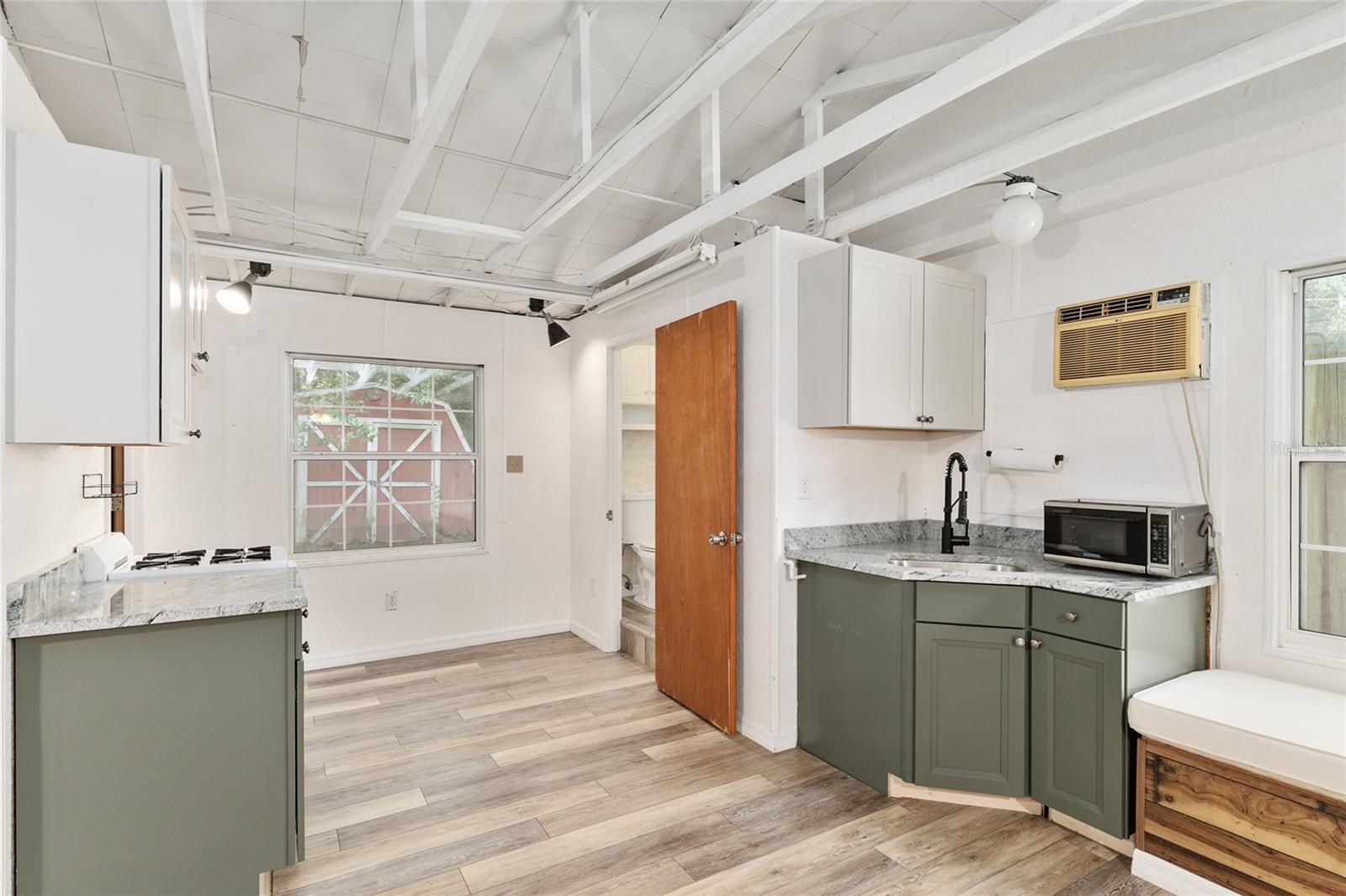 WOODLAND TERRACE - Residential