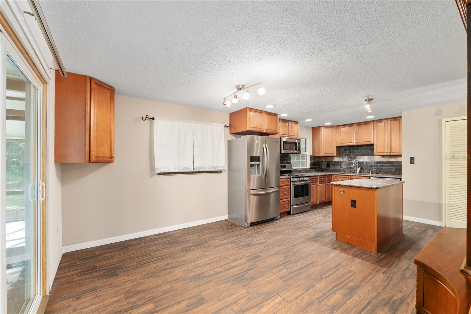 WOODLAND TERRACE - Residential