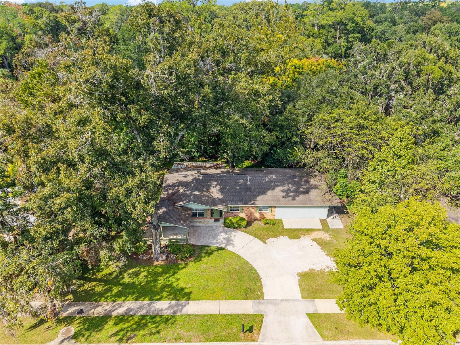 WOODLAND TERRACE - Residential