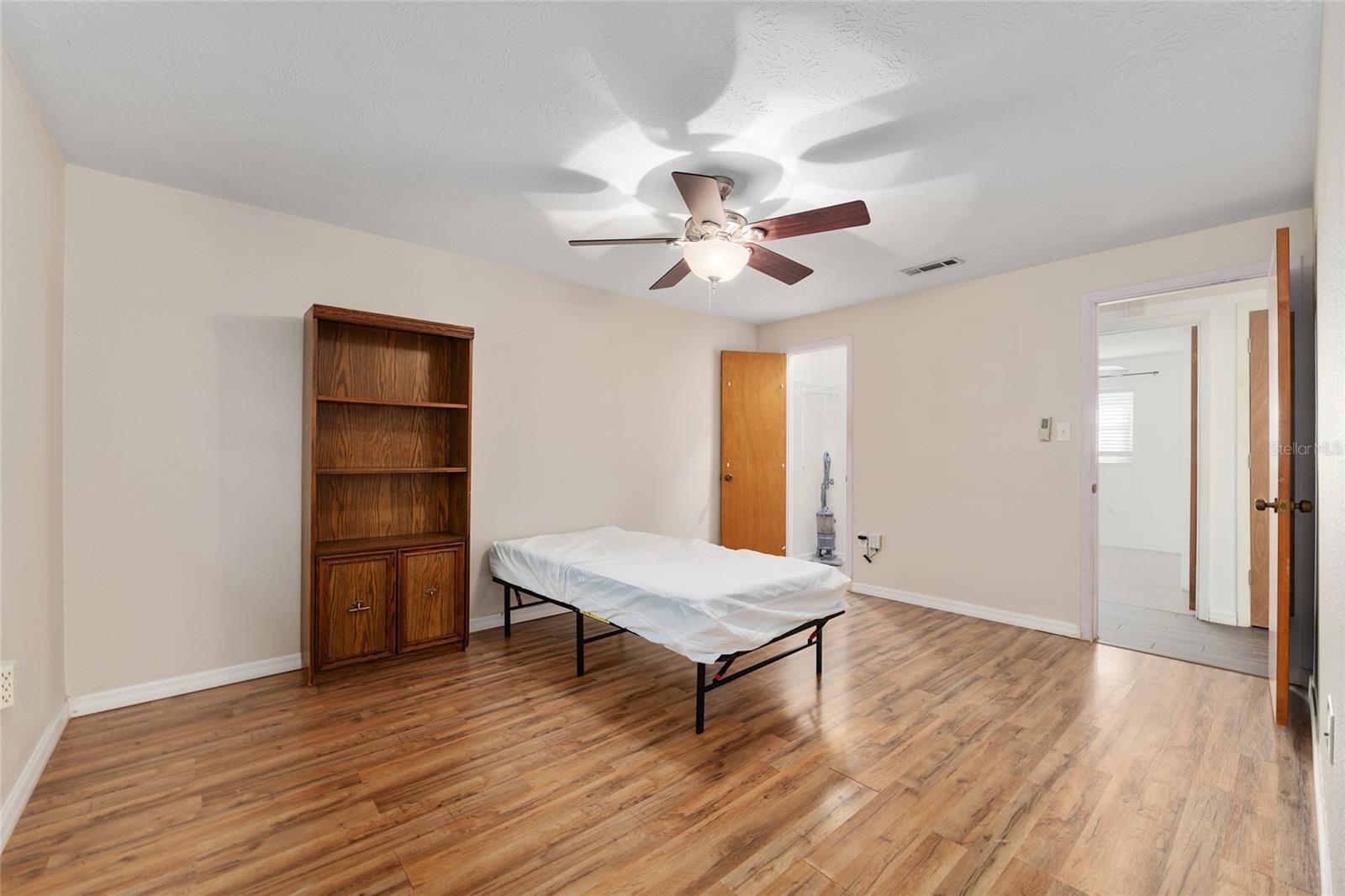WOODLAND TERRACE - Residential