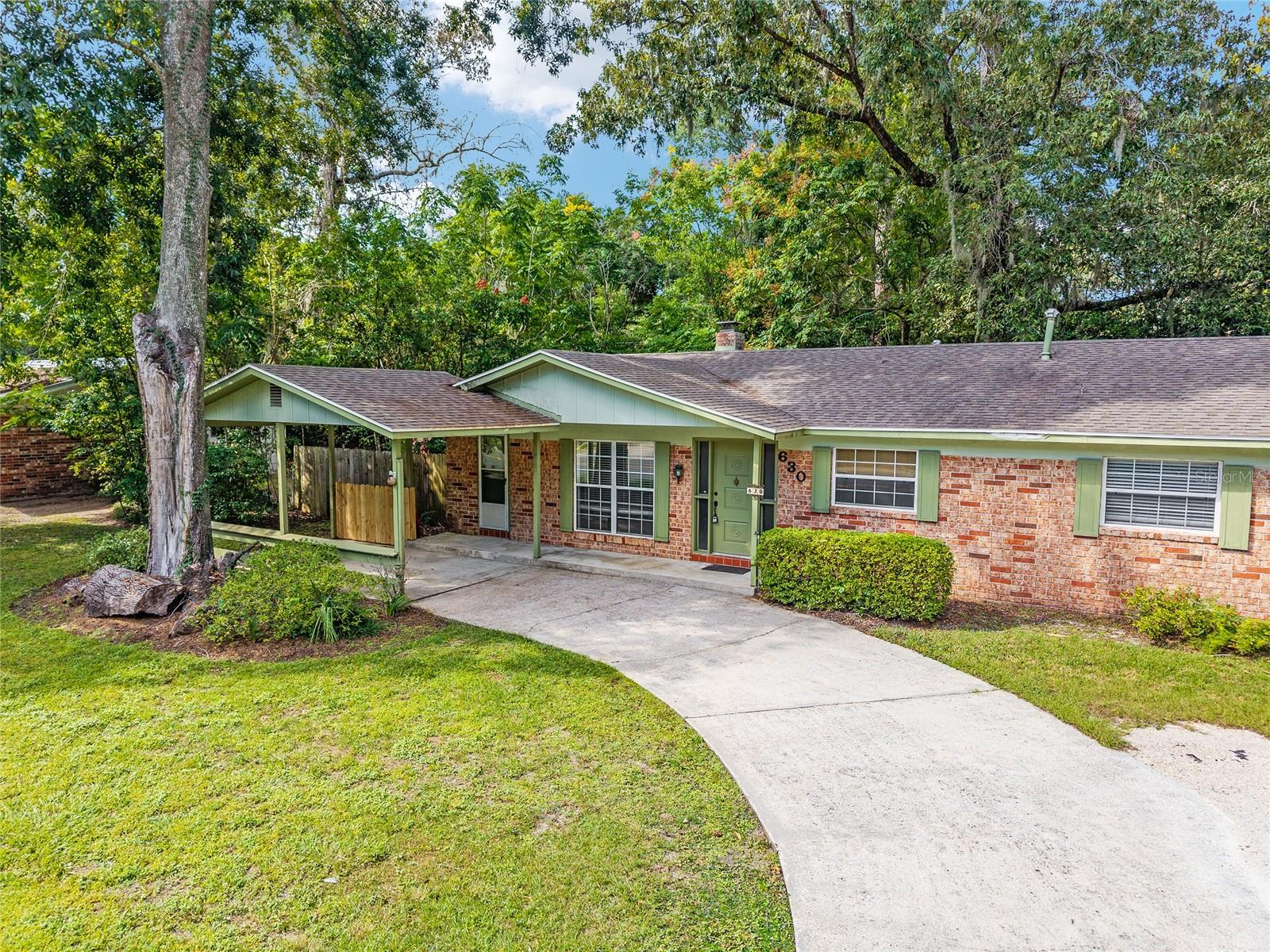 WOODLAND TERRACE - Residential