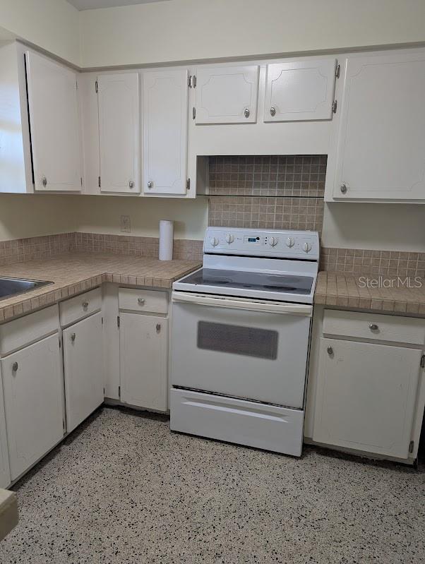 DELTONA LAKES UNIT 72 - Residential