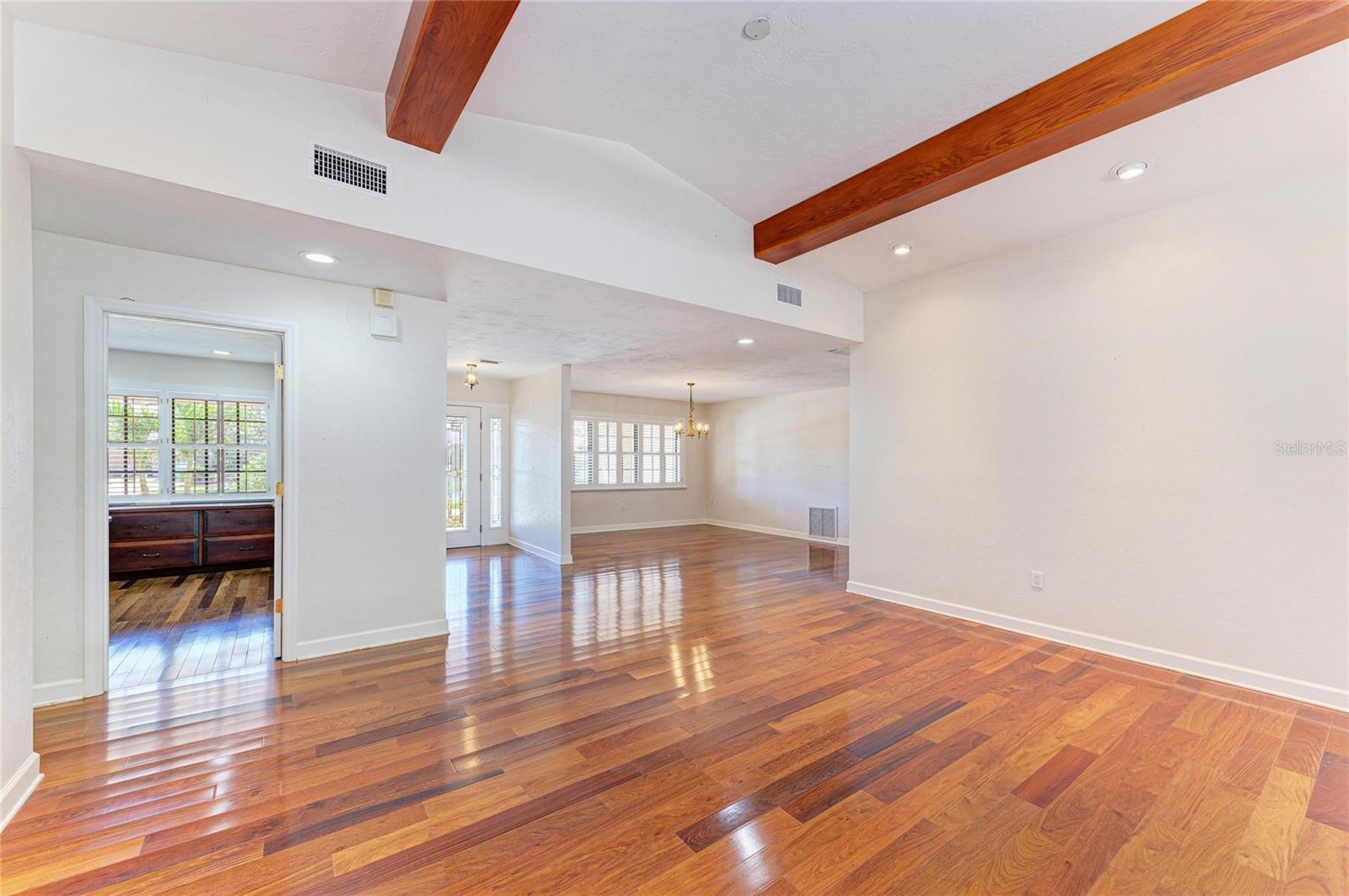 PALM-AIRE AT SARASOTA UNIT 7 PH 2&3 - Residential