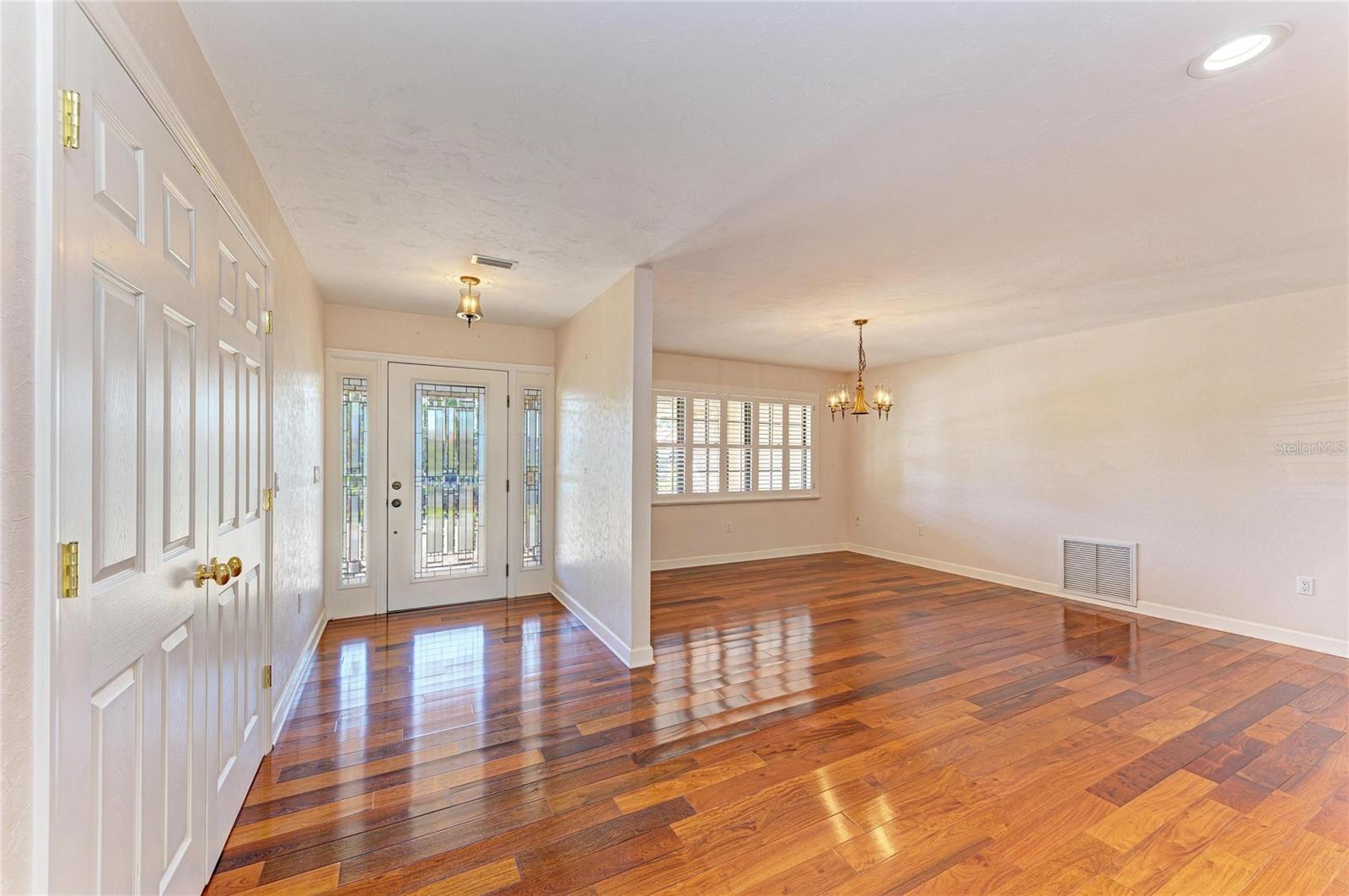 PALM-AIRE AT SARASOTA UNIT 7 PH 2&3 - Residential