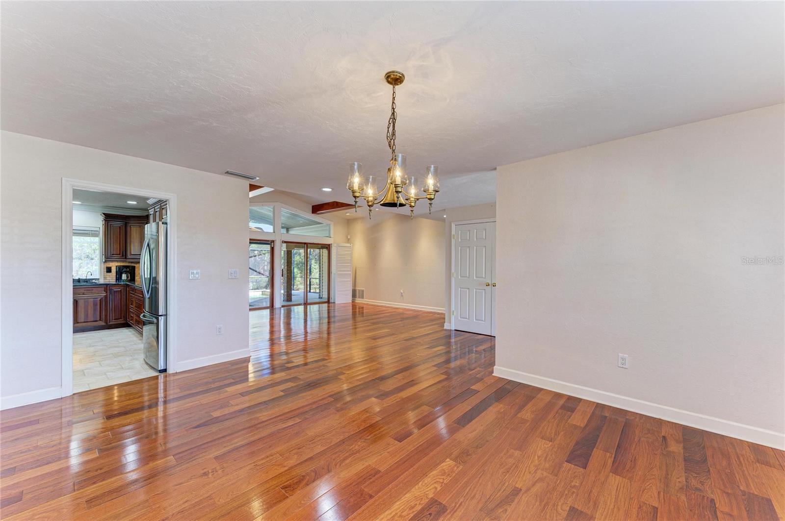 PALM-AIRE AT SARASOTA UNIT 7 PH 2&3 - Residential