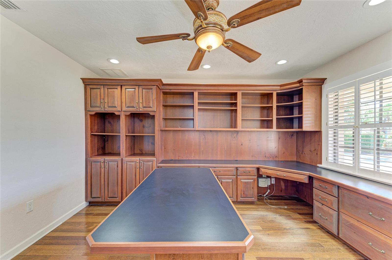 PALM-AIRE AT SARASOTA UNIT 7 PH 2&3 - Residential