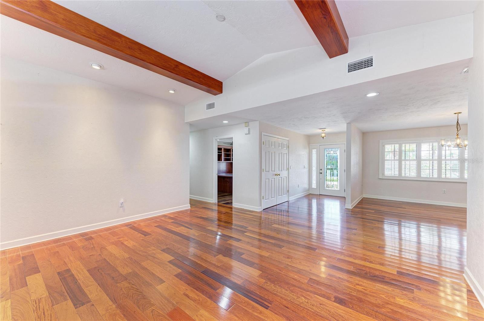 PALM-AIRE AT SARASOTA UNIT 7 PH 2&3 - Residential