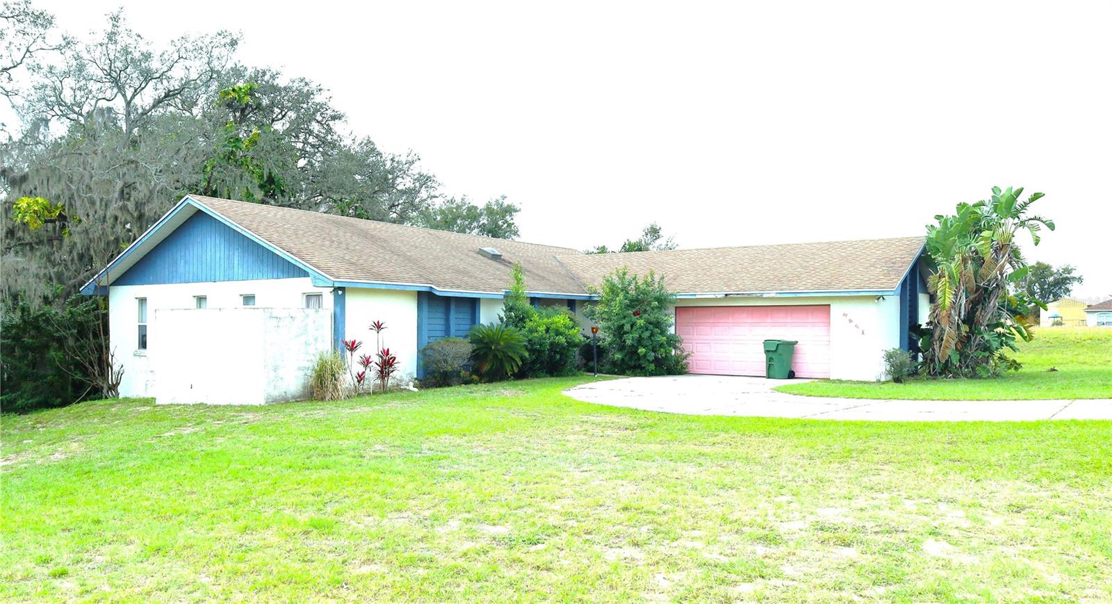 SWAN LAKE ESTATES - Residential