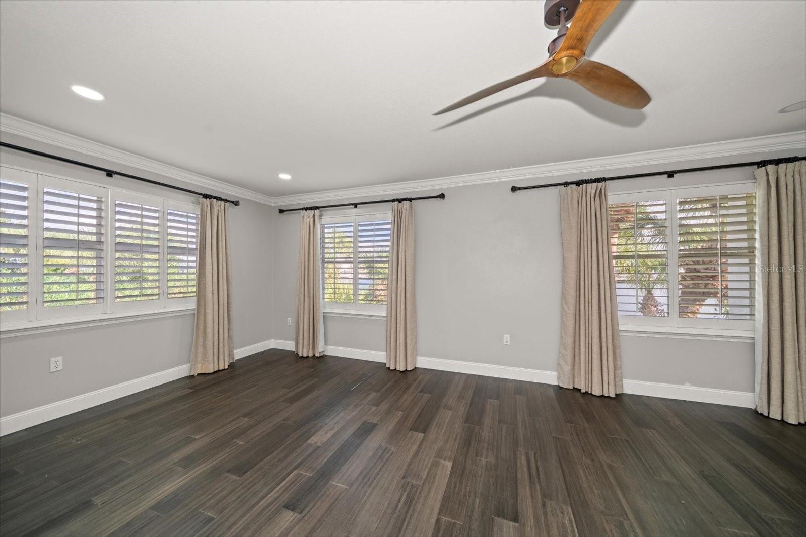 HARBOR HOMES PH ONE - Residential