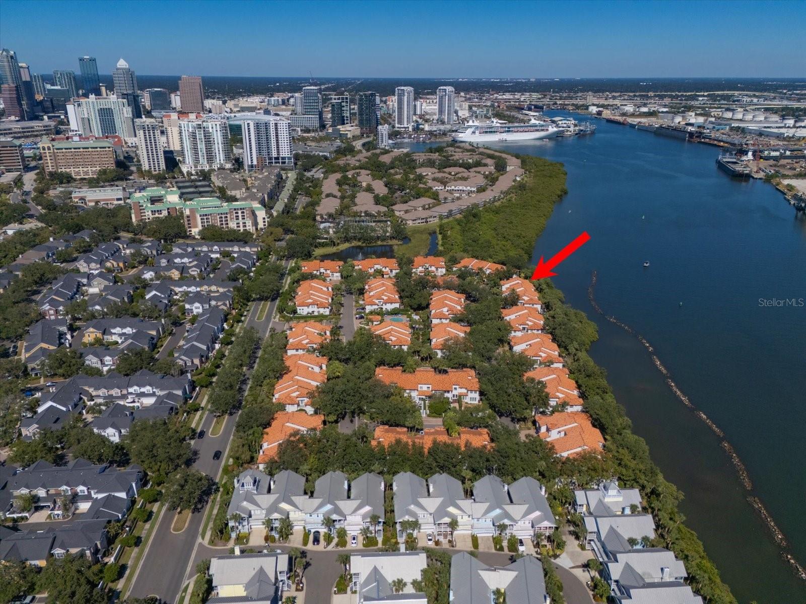 HARBOR HOMES PH ONE - Residential