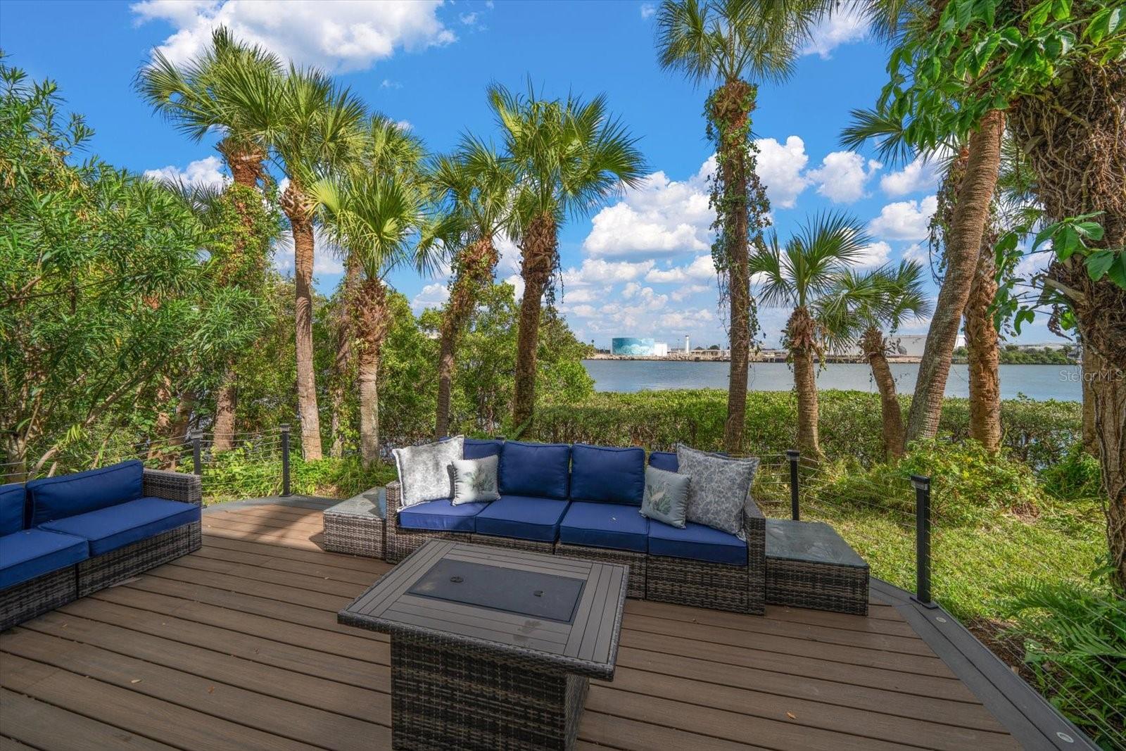 HARBOR HOMES PH ONE - Residential