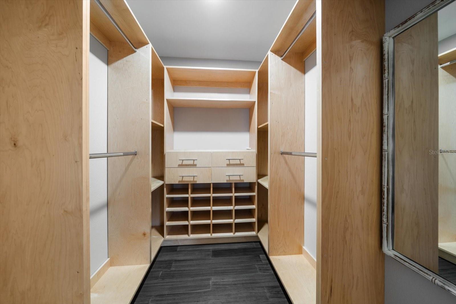 HARBOR HOMES PH ONE - Residential