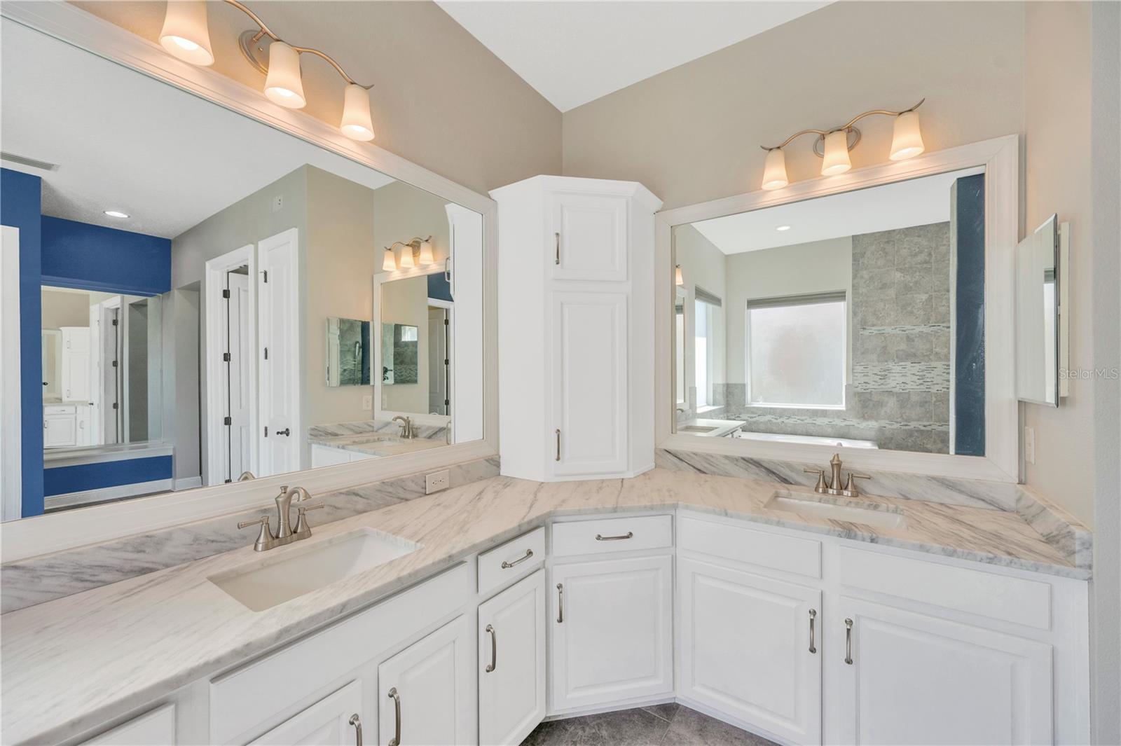 FISHHAWK RANCH WEST PH 1B/1C - Residential