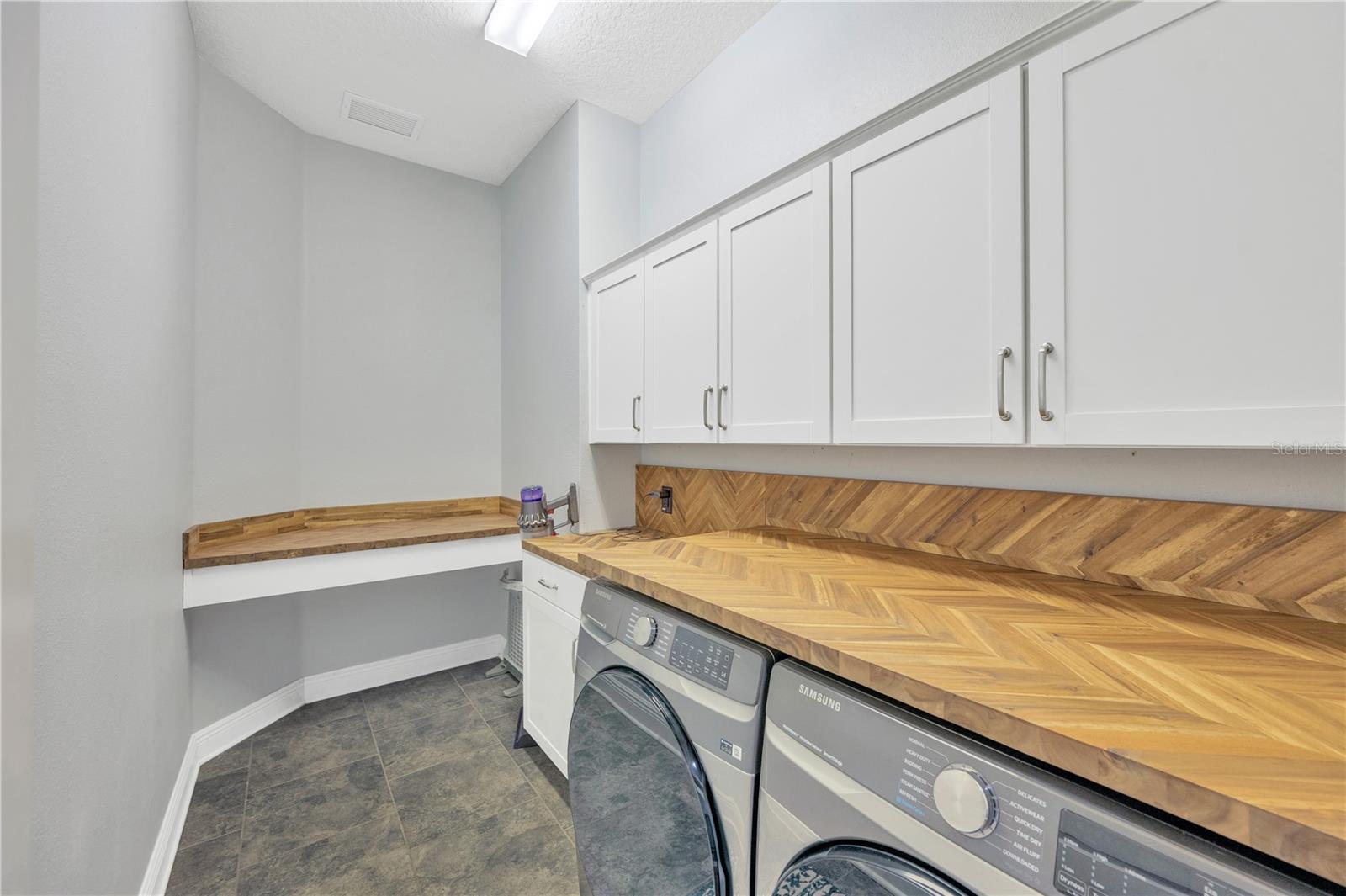 FISHHAWK RANCH WEST PH 1B/1C - Residential