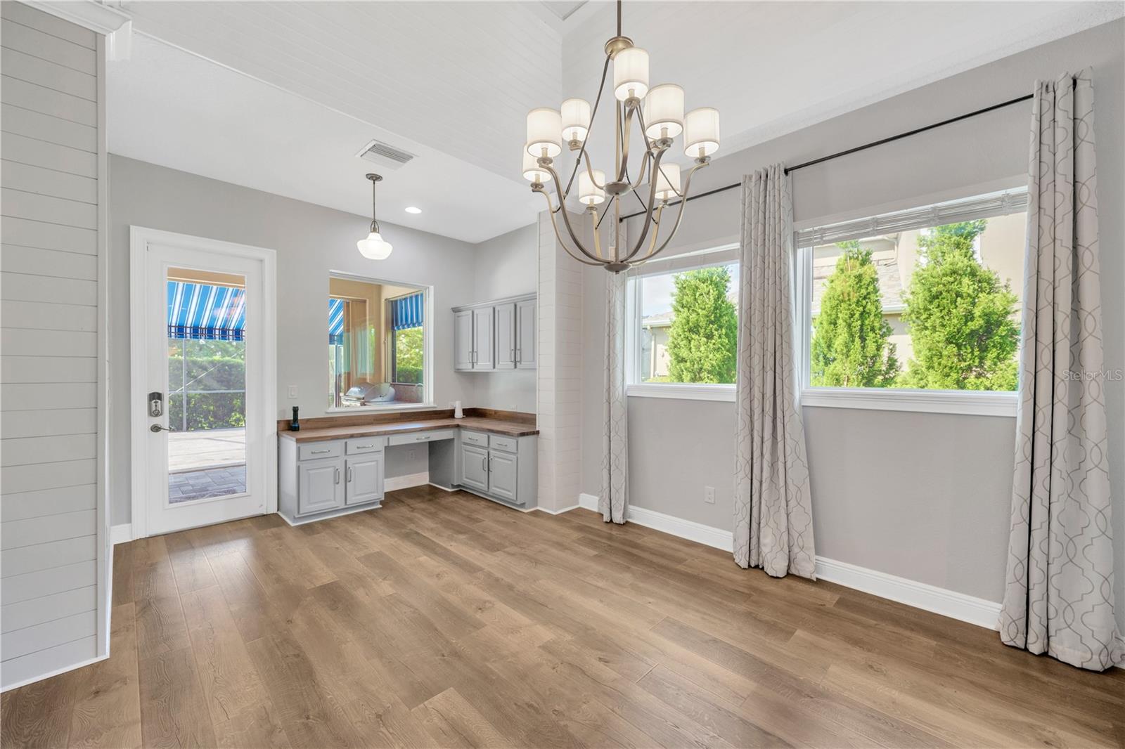 FISHHAWK RANCH WEST PH 1B/1C - Residential