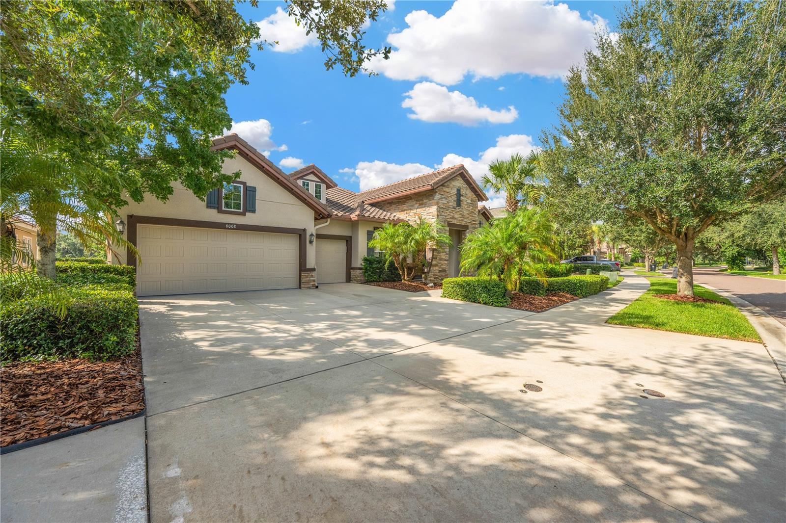 FISHHAWK RANCH WEST PH 1B/1C - Residential