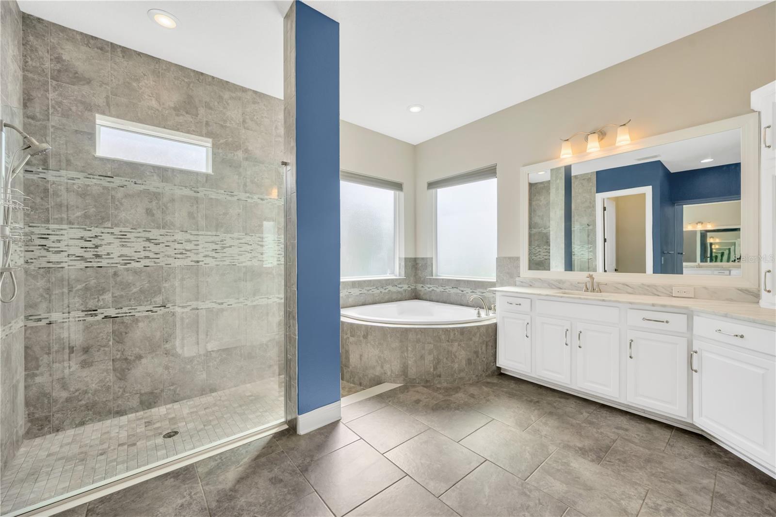 FISHHAWK RANCH WEST PH 1B/1C - Residential