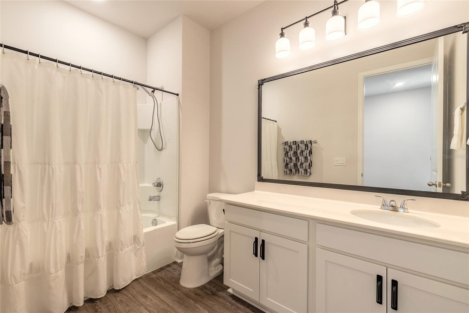 SEASONS AT RIVER CHASE - Residential