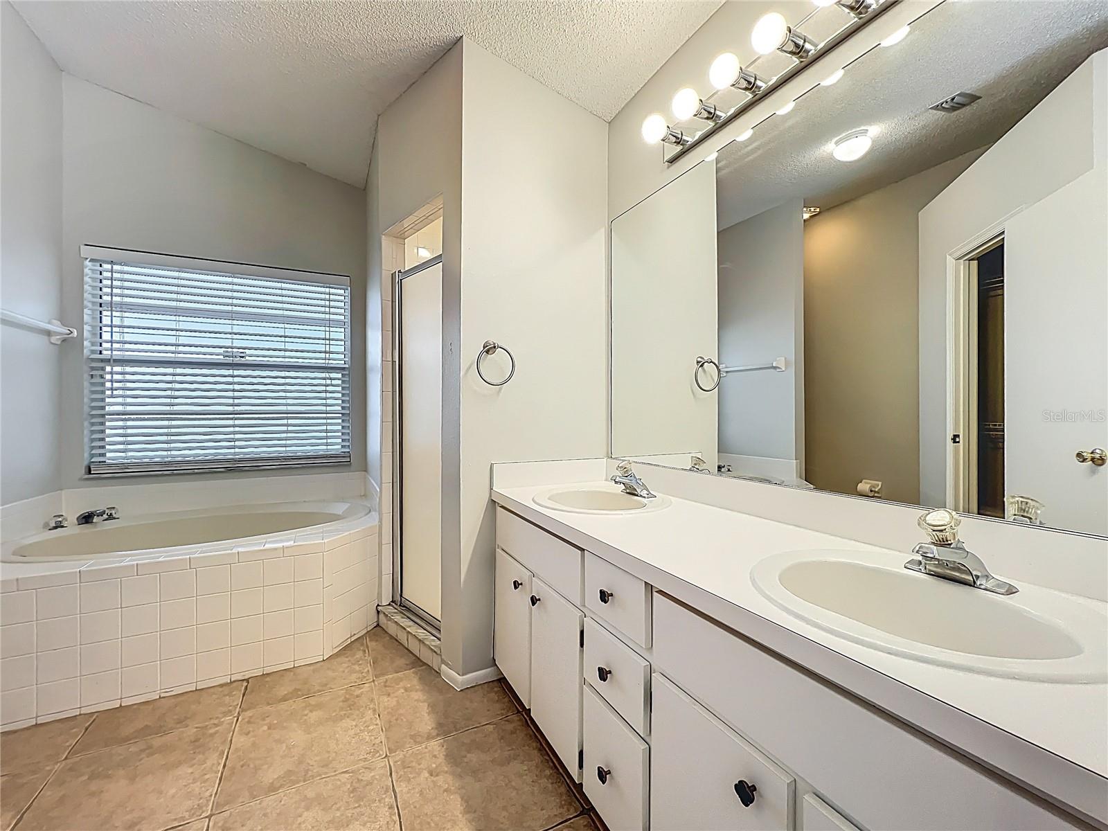 LAKE HAMMER ESTATES - Residential