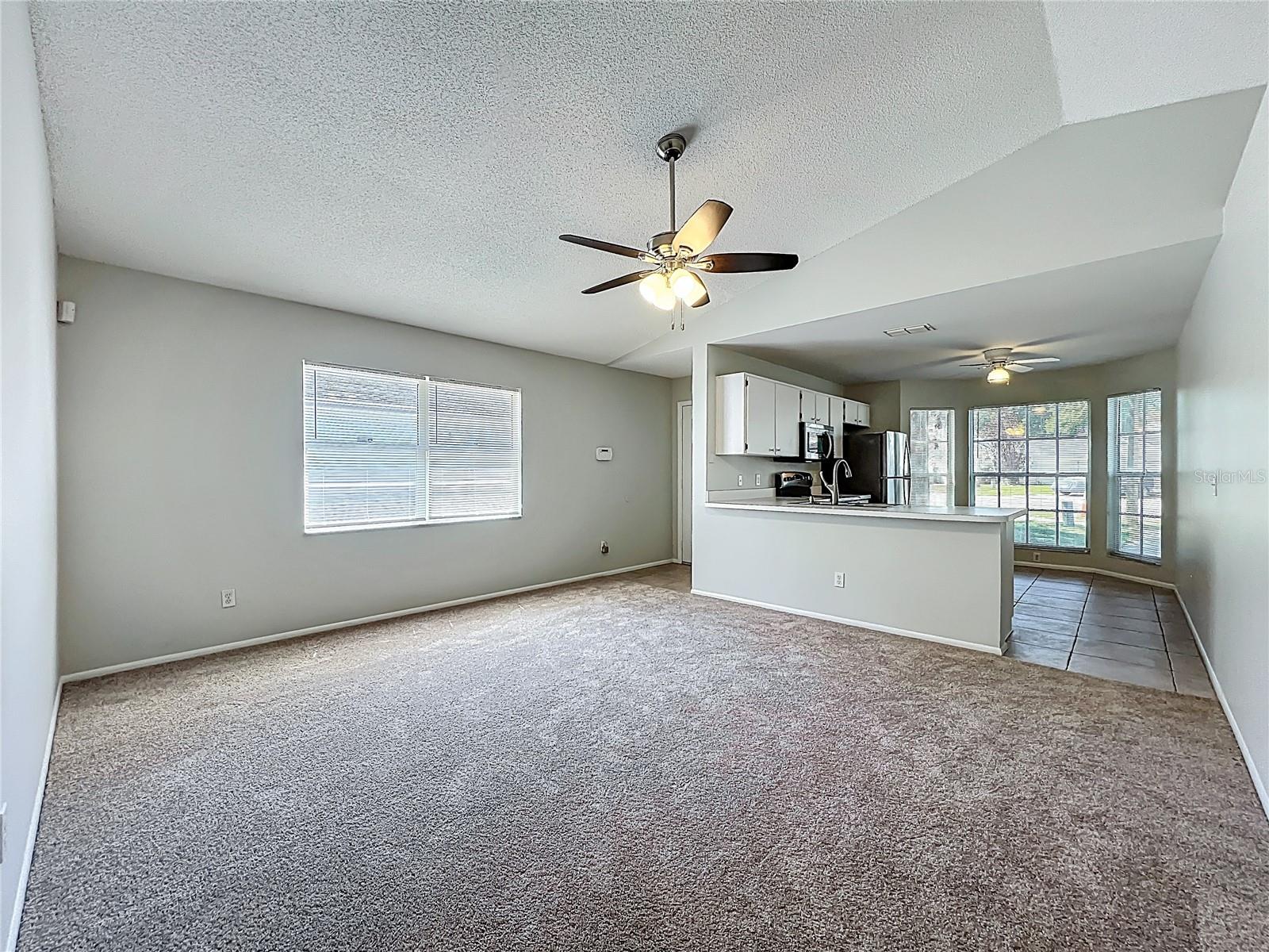 LAKE HAMMER ESTATES - Residential