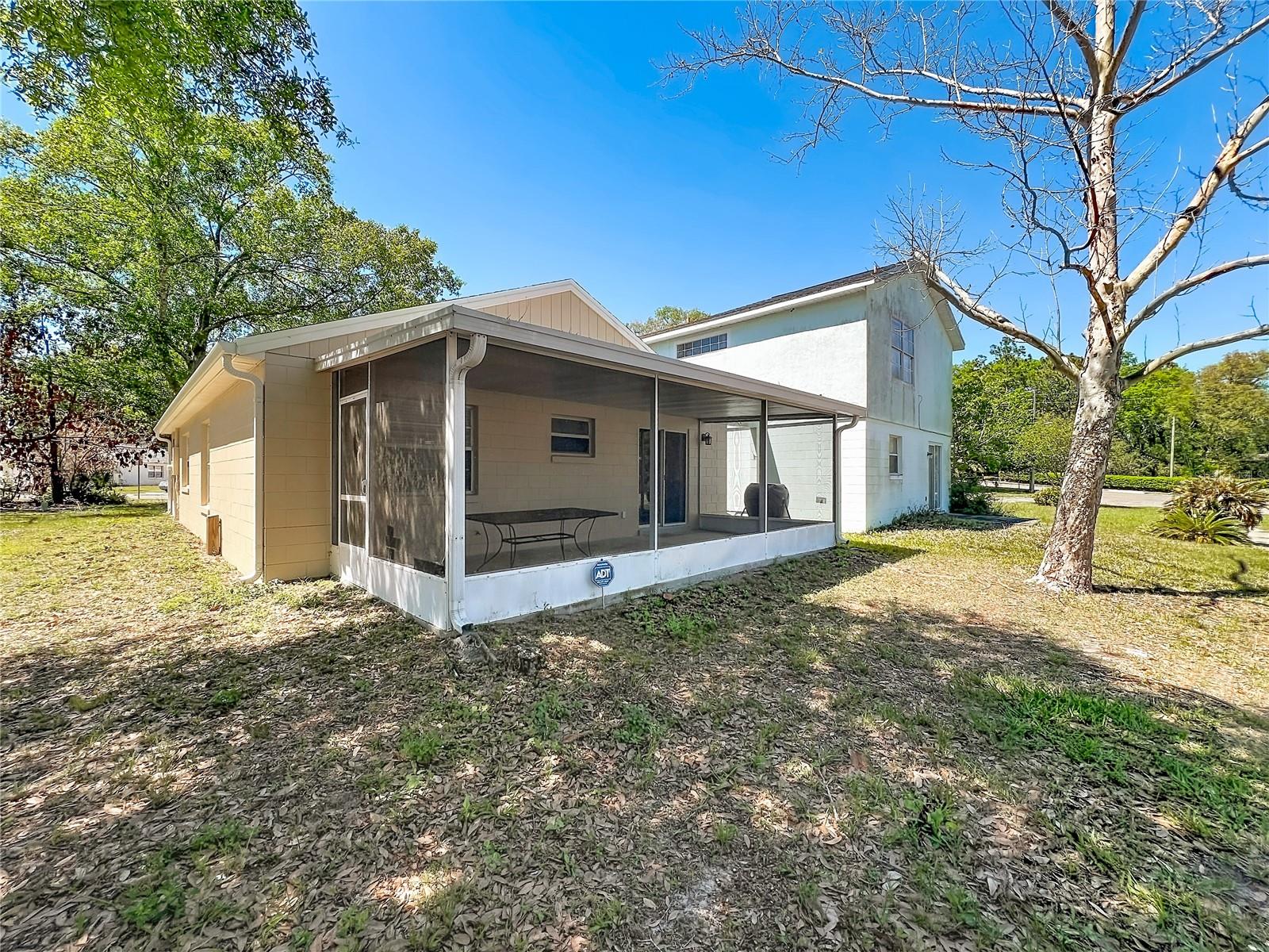 LAKE HAMMER ESTATES - Residential