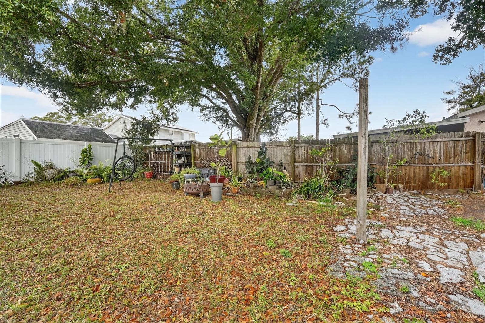 LOGAN GATE VILLAGE UNIT 1 - Residential