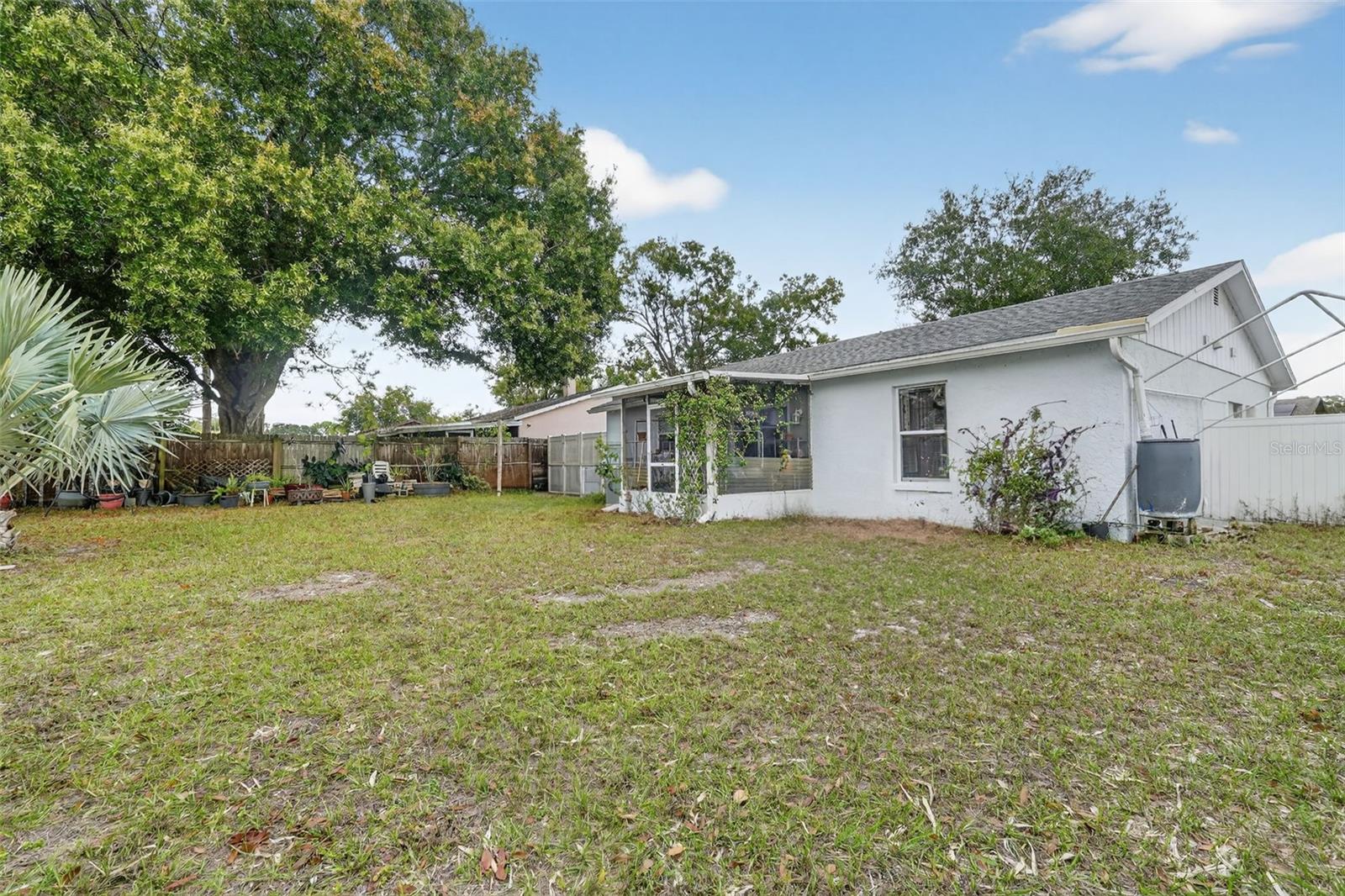 LOGAN GATE VILLAGE UNIT 1 - Residential